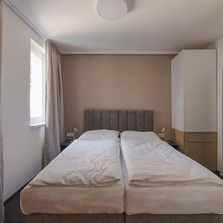 Hotel Taxis Bratislava - New Rooms Zewnętrze zdjęcie