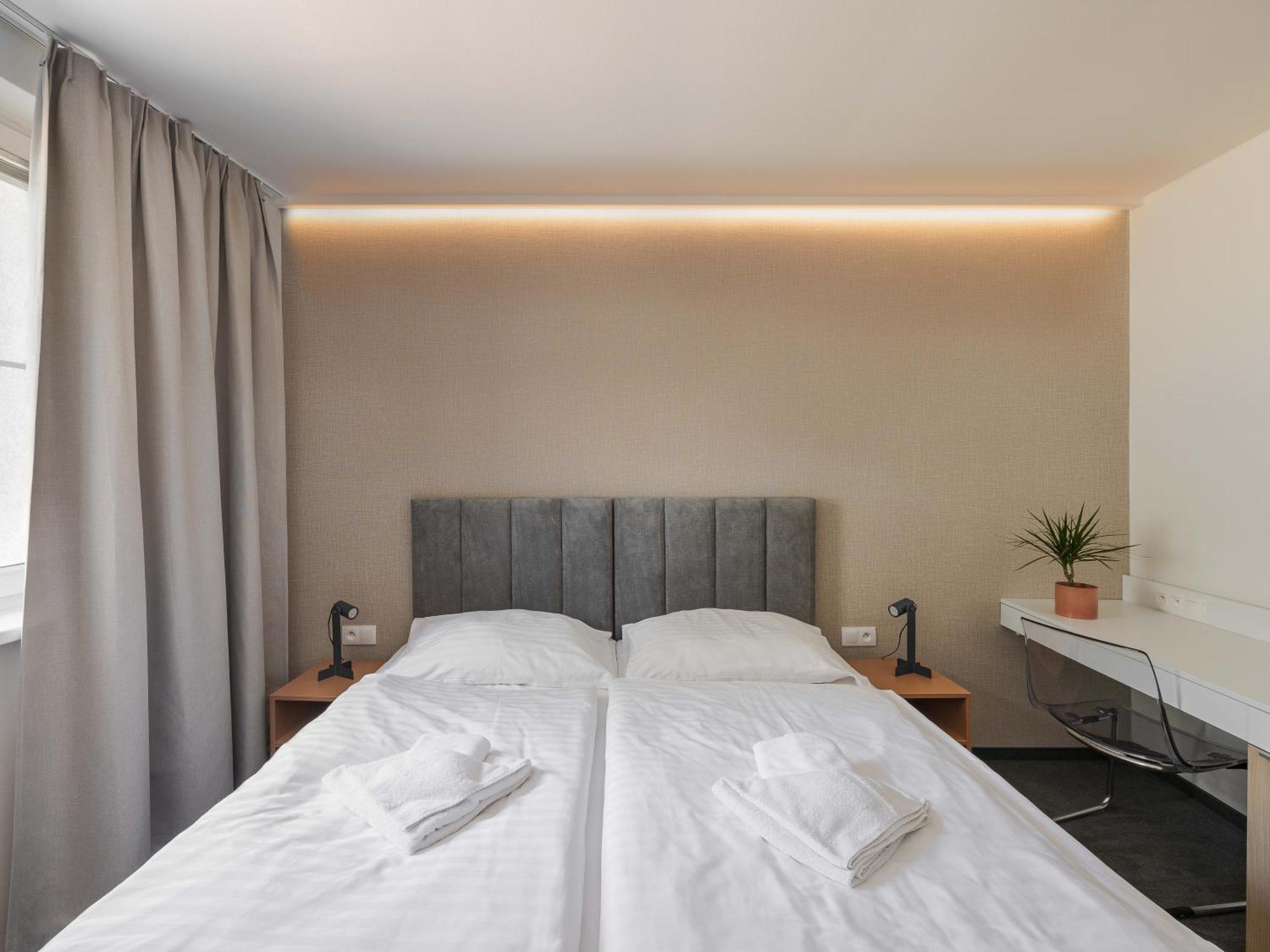 Hotel Taxis Bratislava - New Rooms Zewnętrze zdjęcie